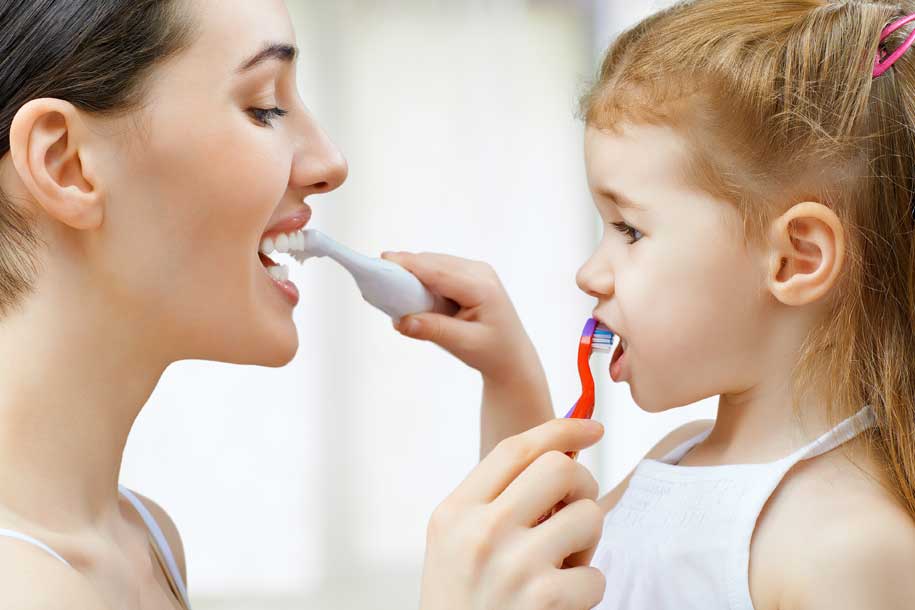Your-Children-to-Brush-and-Floss-Their-Own-Teeth